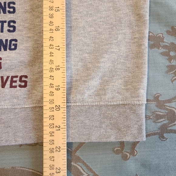 Messy Bun Just Chillin Fall Gray Crewneck Sweatshirt Women's Size Small - Picture 8 of 8